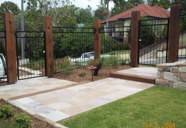 Newmarket Front Yard overall